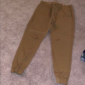 NWT PacSun Skinny Khaki Joggers. Never worn!!!!!